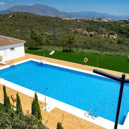 Small Oasis Sea View Apartment Marbella