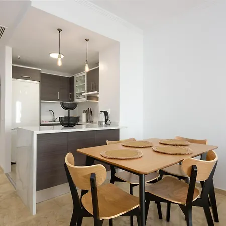 Small Oasis Sea View Apartment